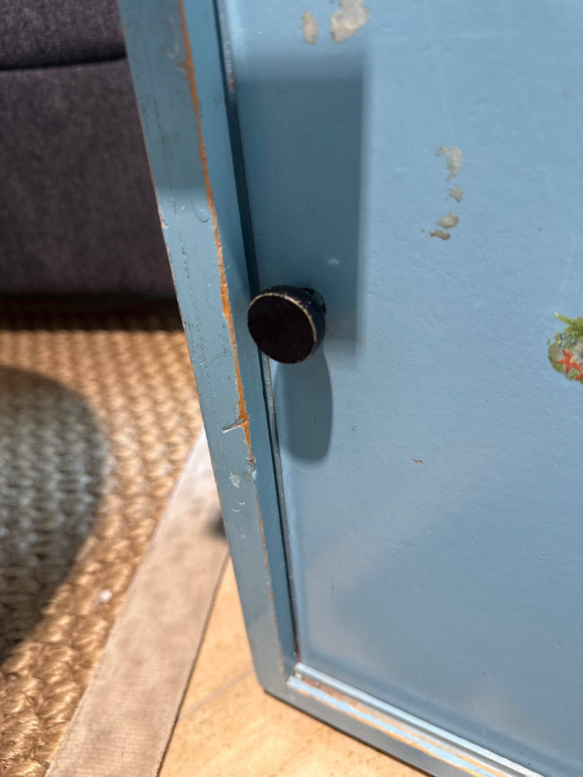 Lille skab i træ blå